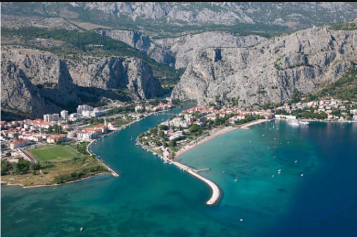 Villa Mini stone house Omiš Esterno foto