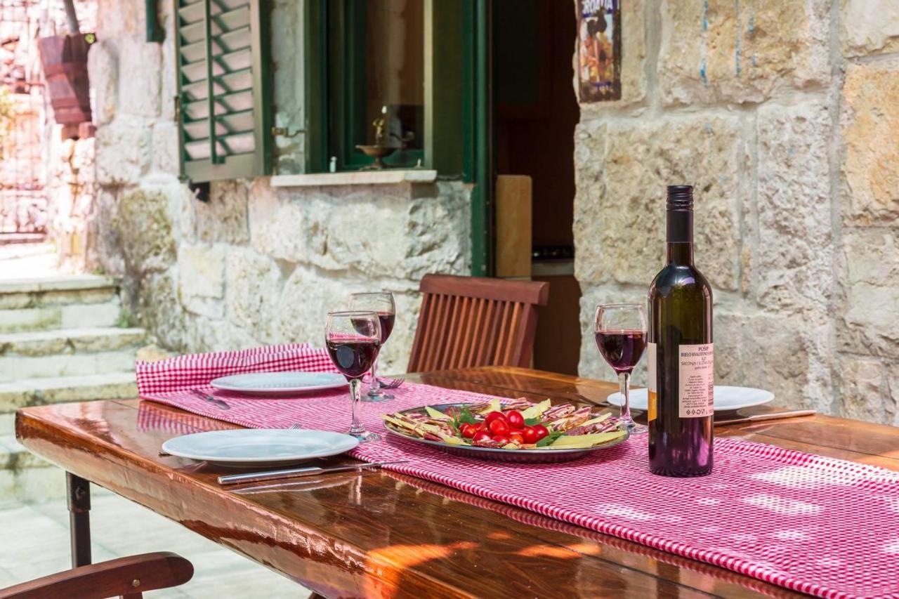 Villa Mini stone house Omiš Esterno foto