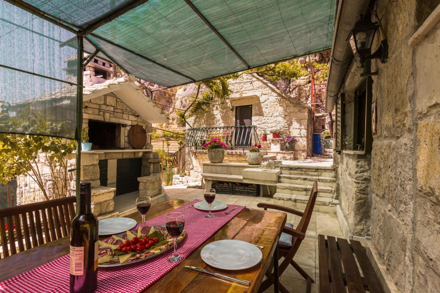 Villa Mini stone house Omiš Esterno foto