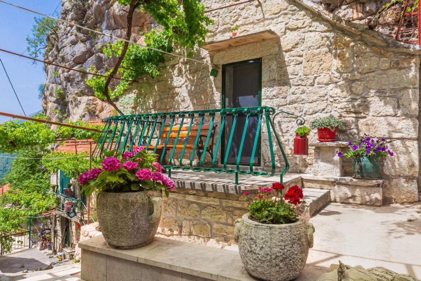 Villa Mini stone house Omiš Esterno foto